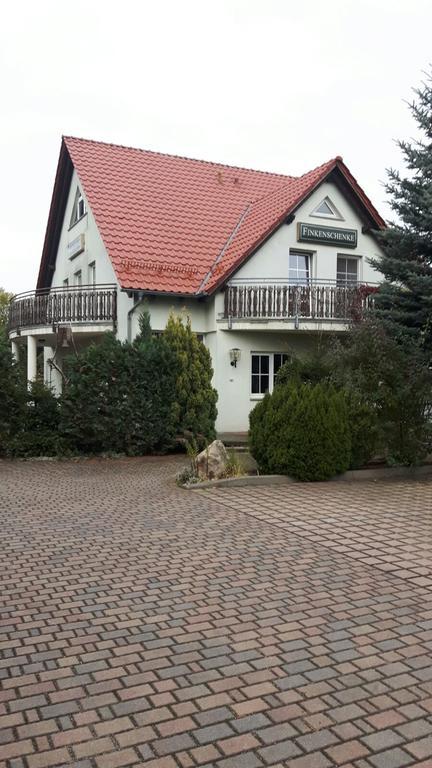 Pension Finkenschenke Groeditz ภายนอก รูปภาพ