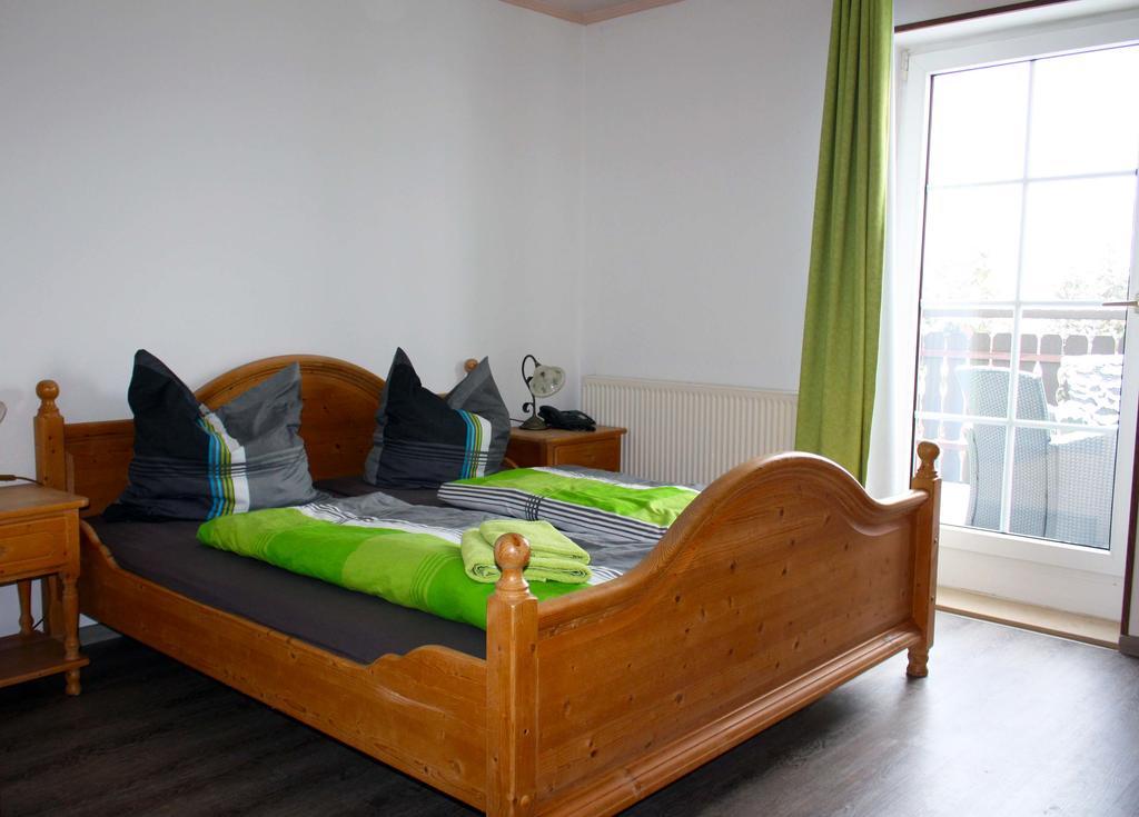 Pension Finkenschenke Groeditz ภายนอก รูปภาพ